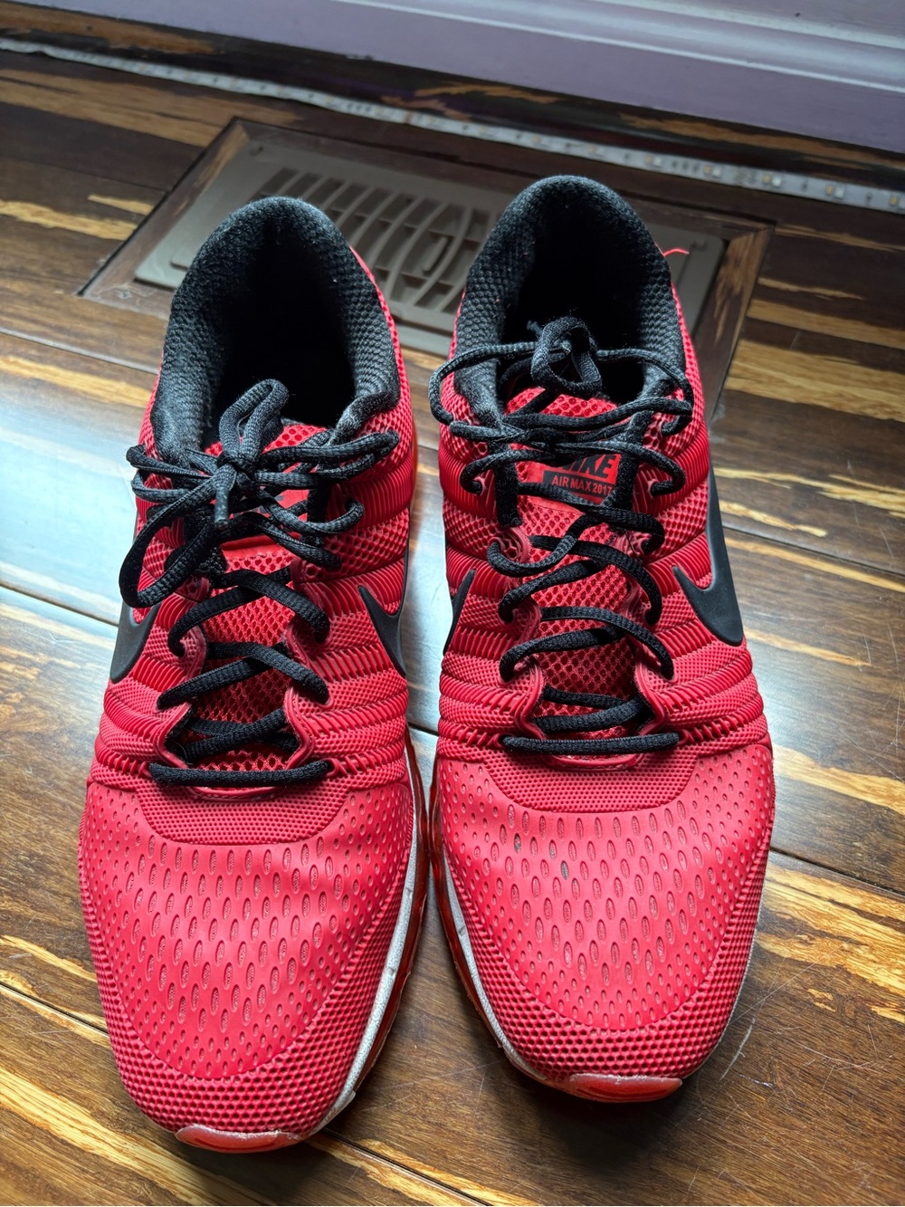 Nike Air Max 2017 Team Red sneakers with black accents - Picture 2 of 6